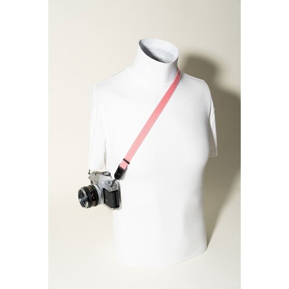 Small Adjustable 20-35" Pink Camera Neck Strap w/ Peak Design Anchors / Cotton - Picture 13 of 14